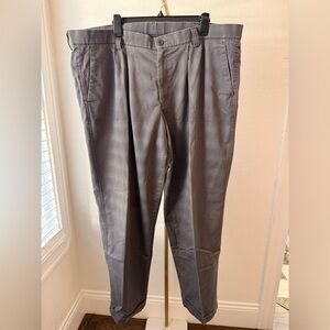 Dockers Men’s Classic Fit Gray Chino Pants | 42x32 | 100% Cotton
